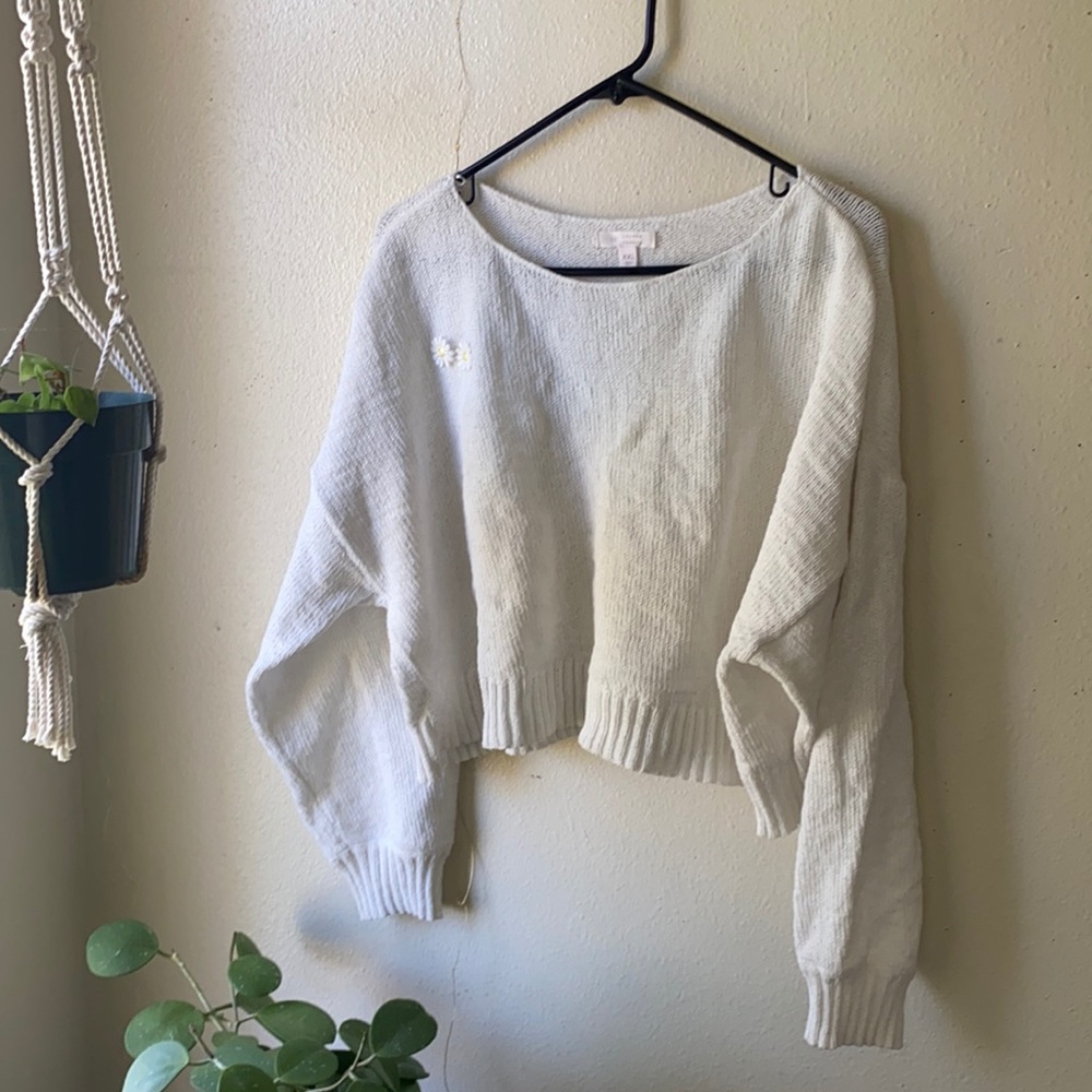 Lauren Conrad white daisy crop sweater XXL